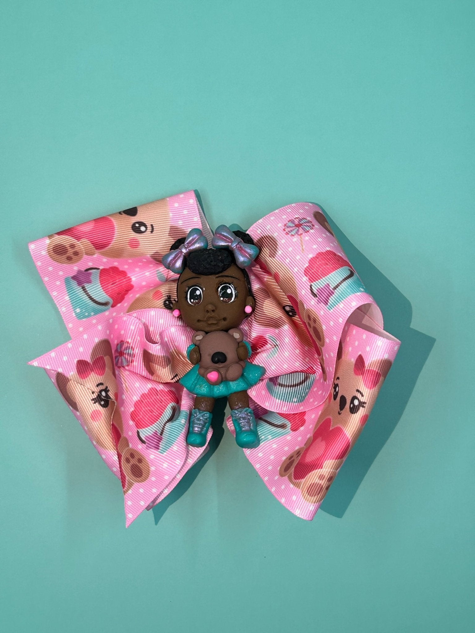 London - bowtootie - Cutiebowtooties